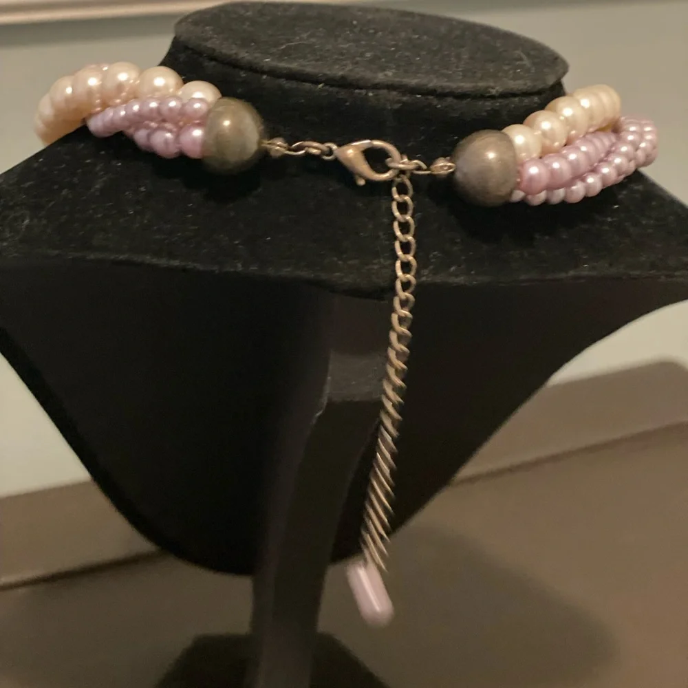 Elegant Pearl Necklace in Lavender and Cream About 18 Inches